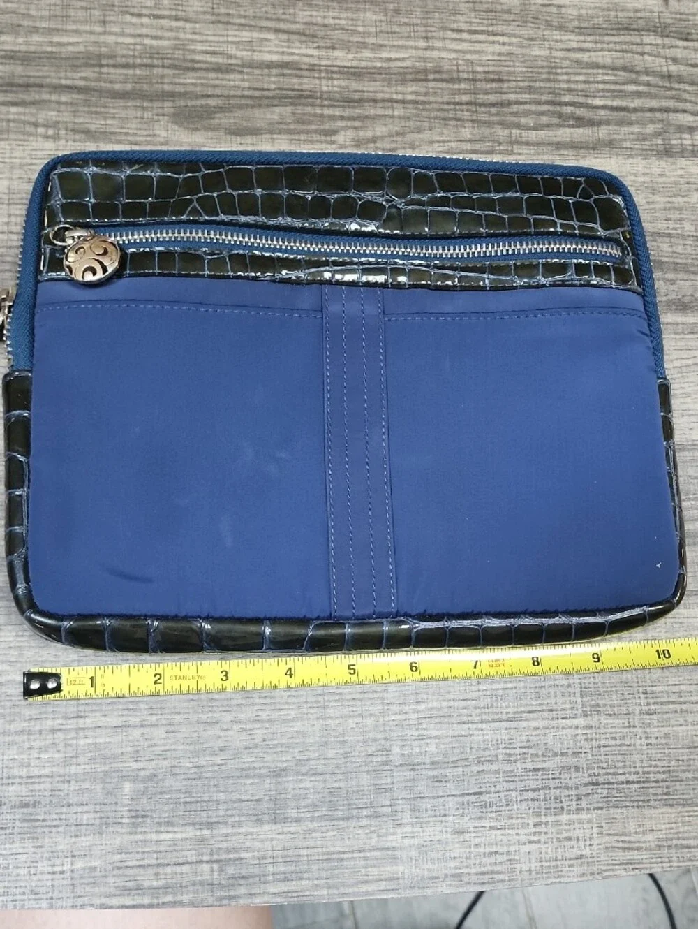 Brighton sleek blue