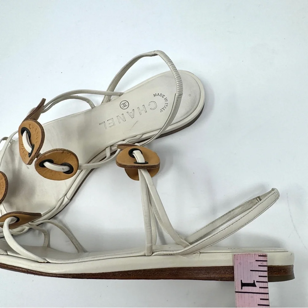 CHANEL authentic flat