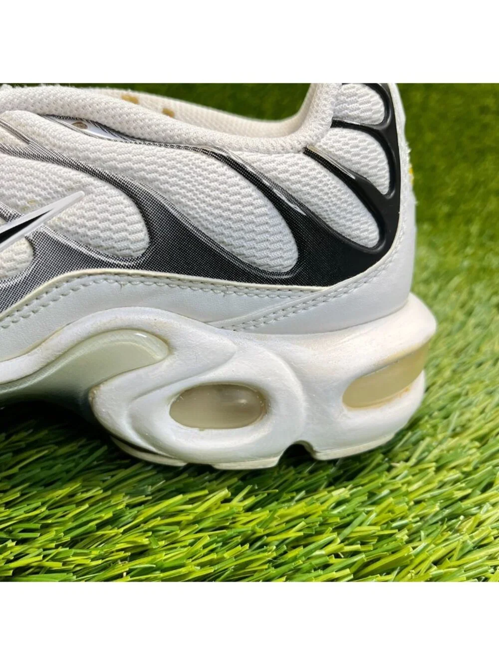 Nike see before