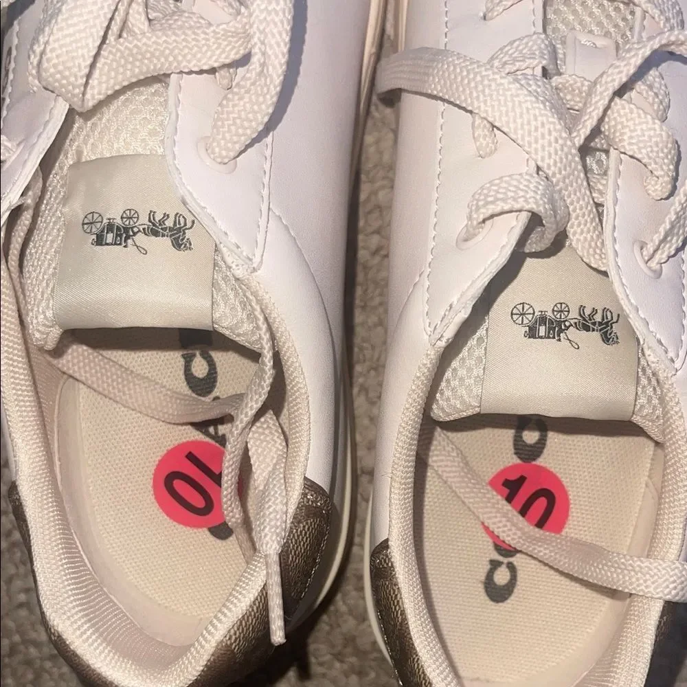 Coach Women's Cream and Brown logo Sneakers