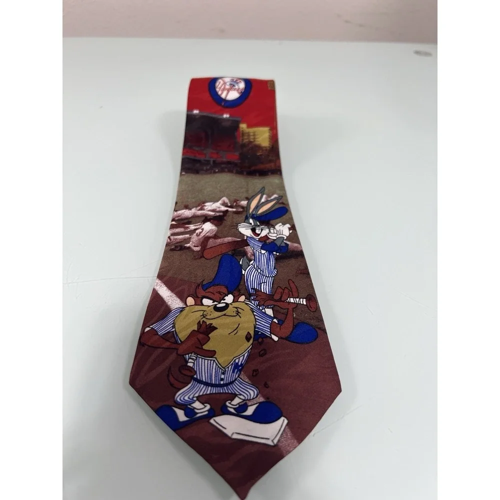 Vintage item description