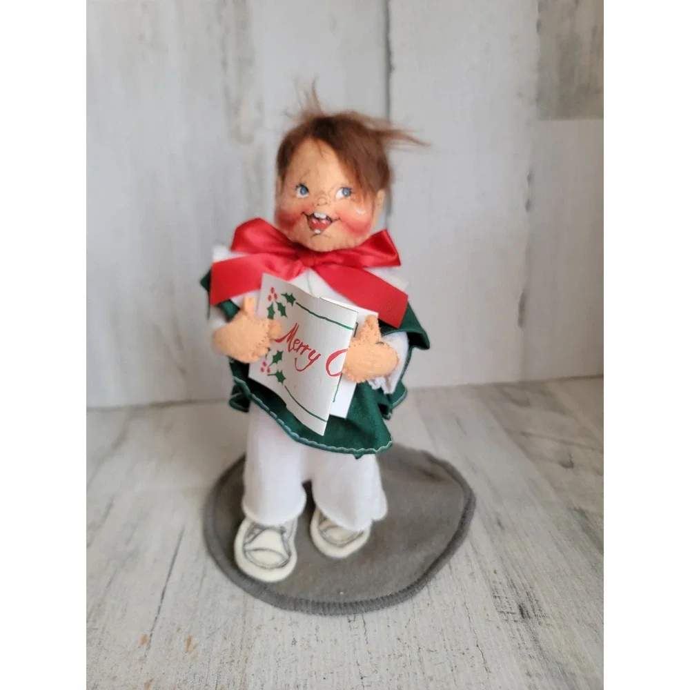 Annalee caroler boy music sheet vintage Xmas mobility doll home decor