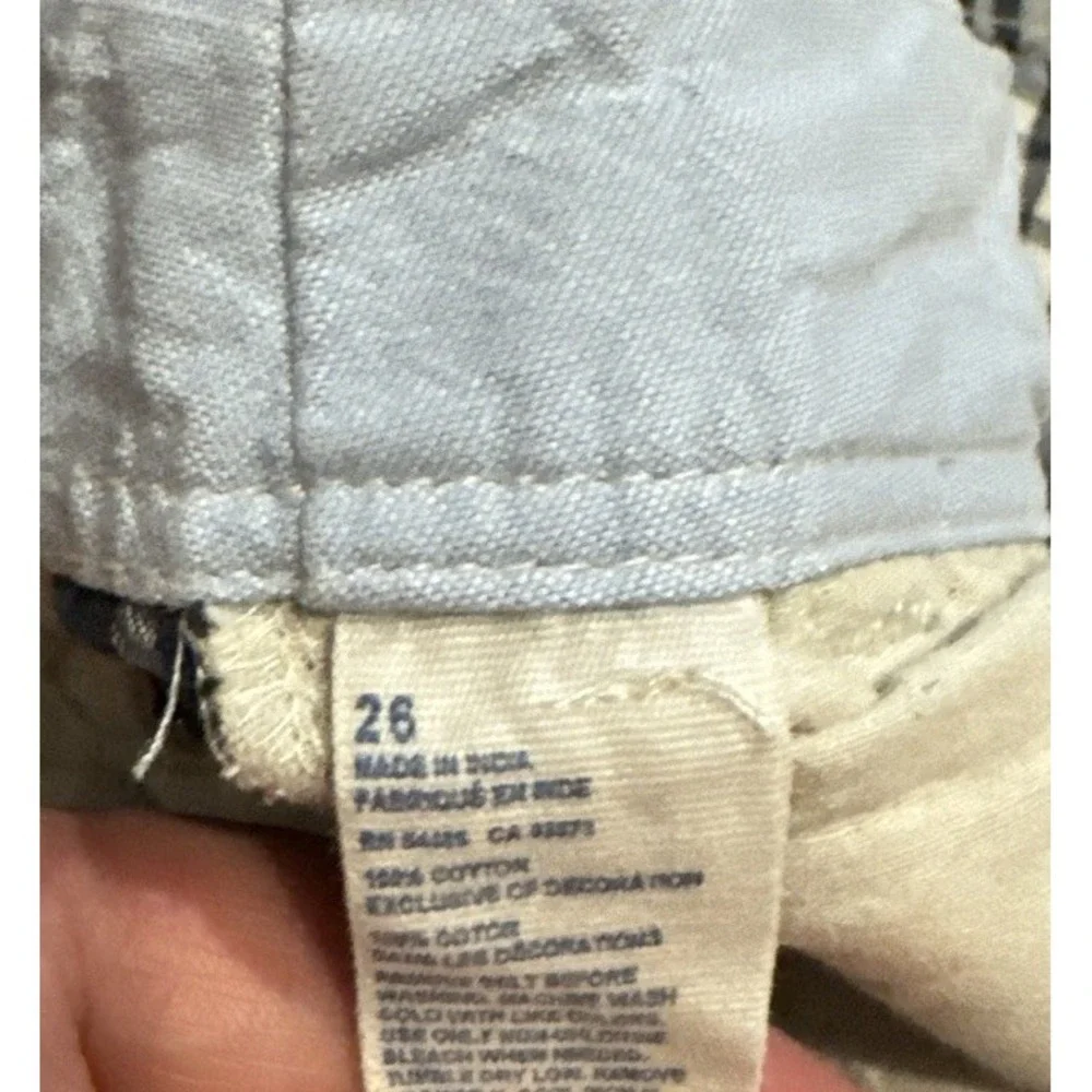 American Eagle Outfitters measurements 13