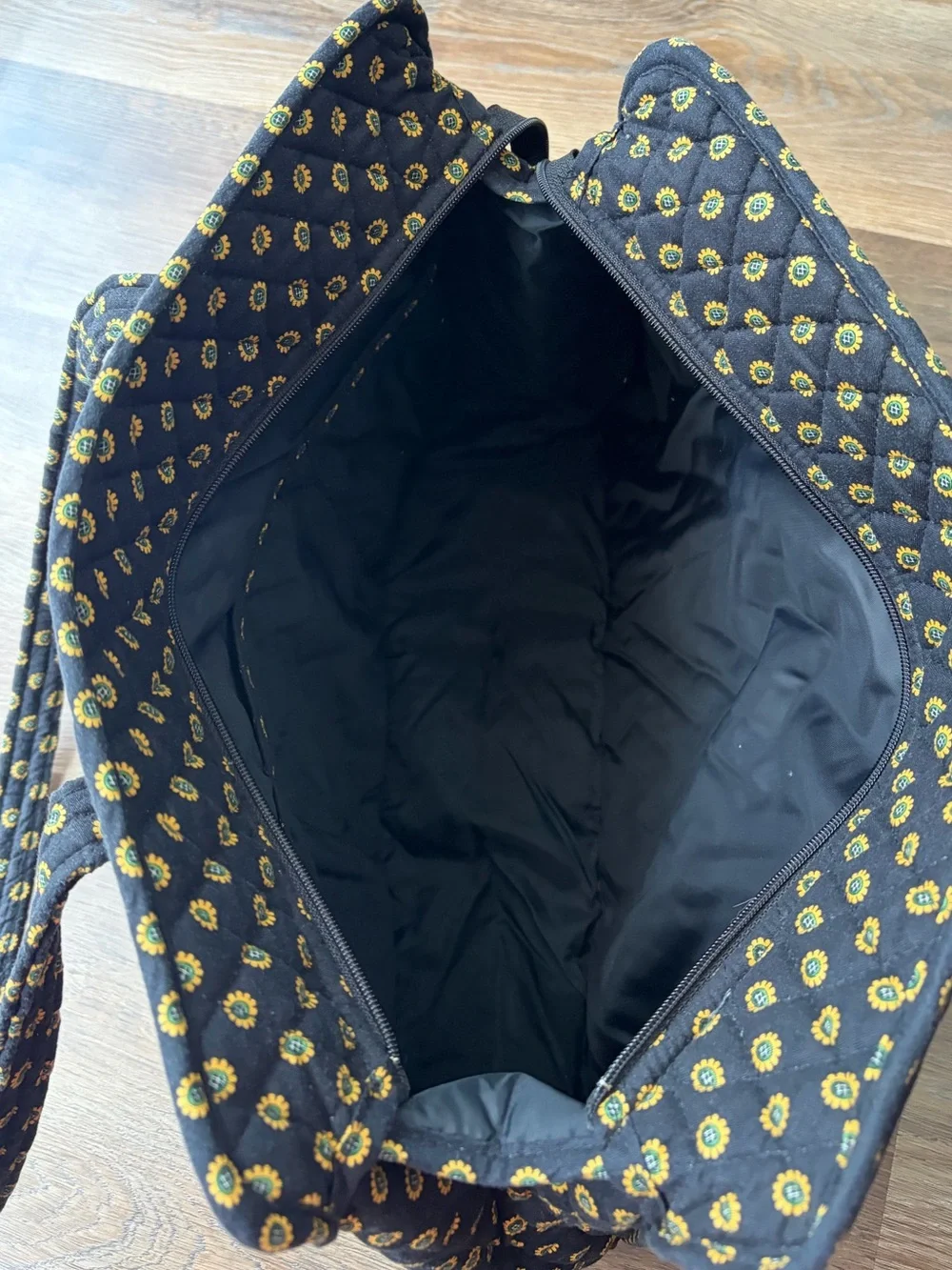 Vera Bradley Retired Black Little Betsy Quilted Tote