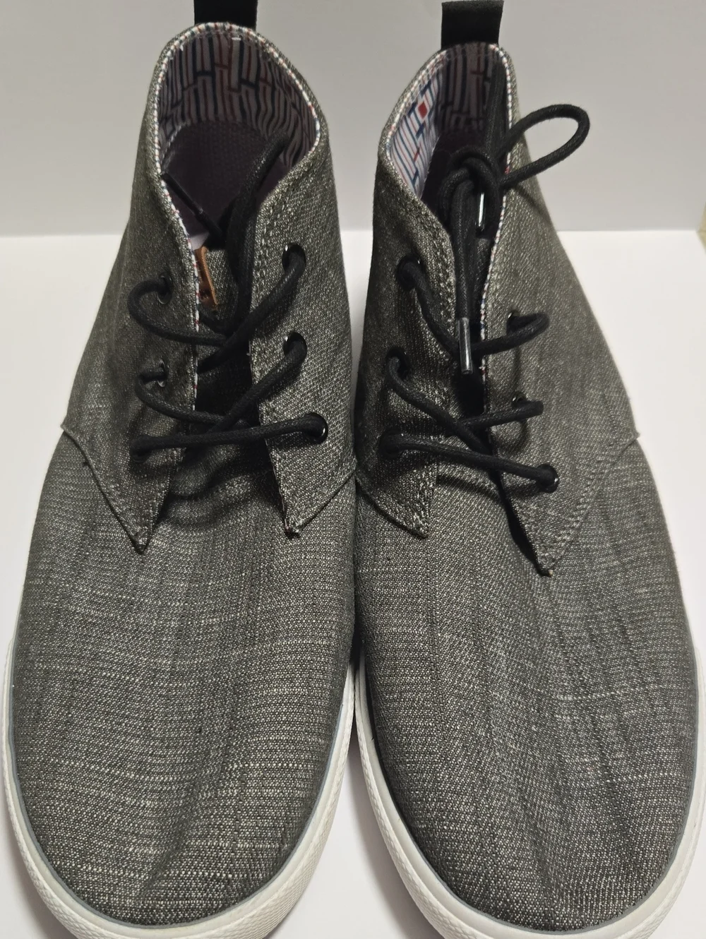 Men's Ben Sherman Chukka Sneakets Gray Size 13