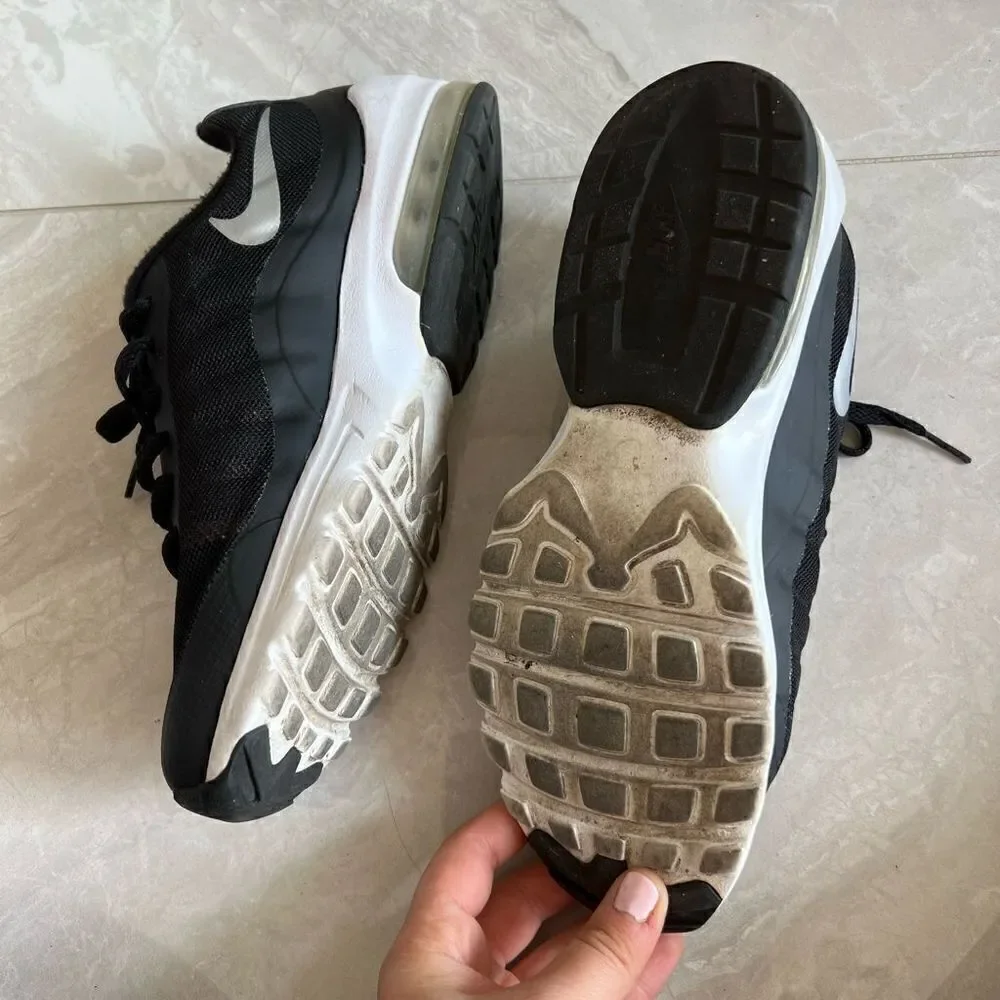 Nike this women