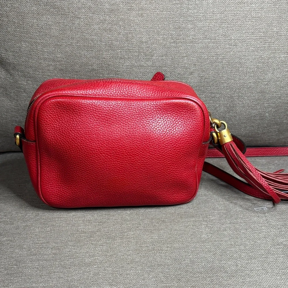 Gucci bold red
