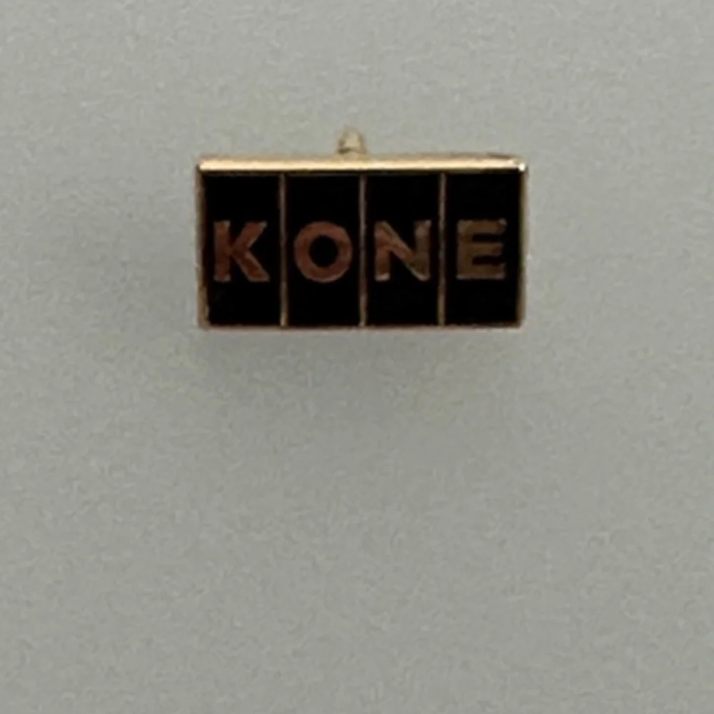 10k Gold elegant black