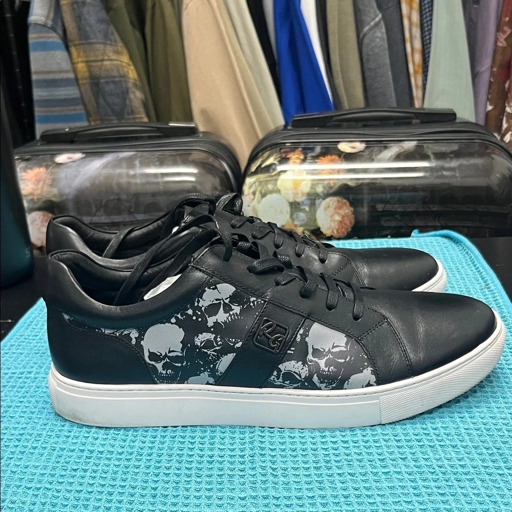 Robert Graham Black and White Skull Sneakers