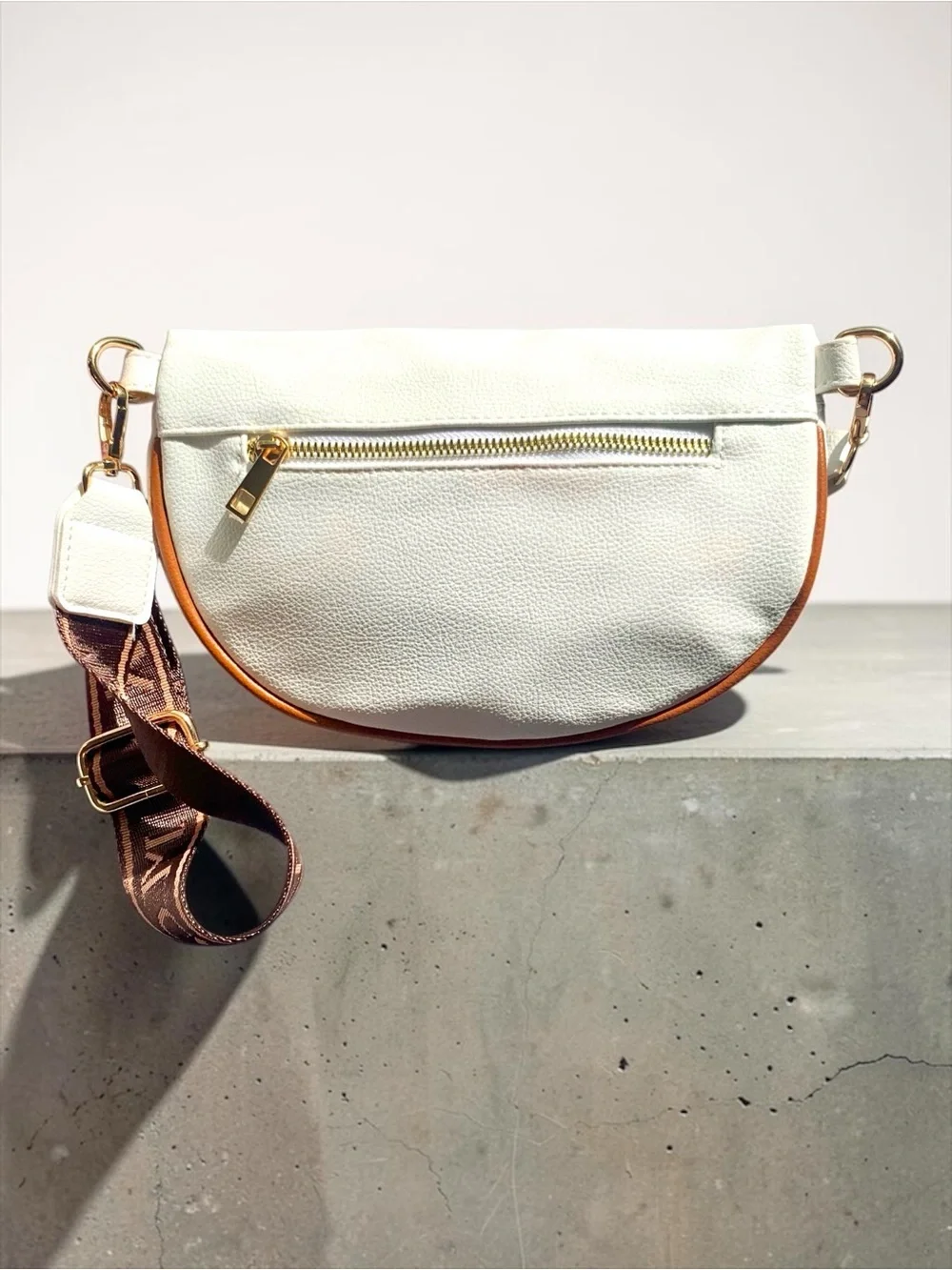 FIDM chic white
