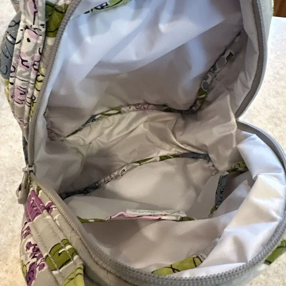 PREOWNED VERA BRADLEY GREY PURPLE LUNCH BOX TOTE BAG