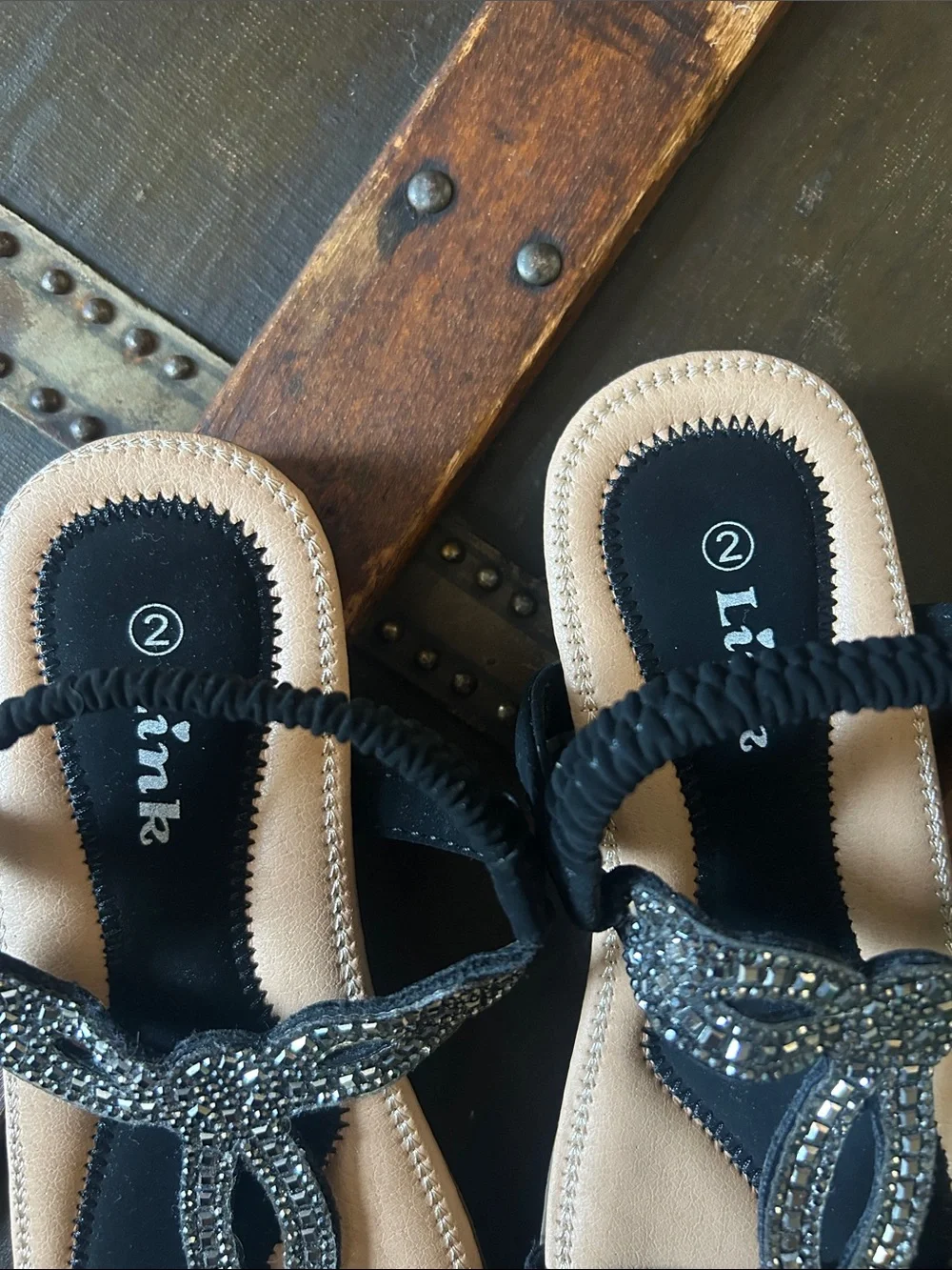 Link women black