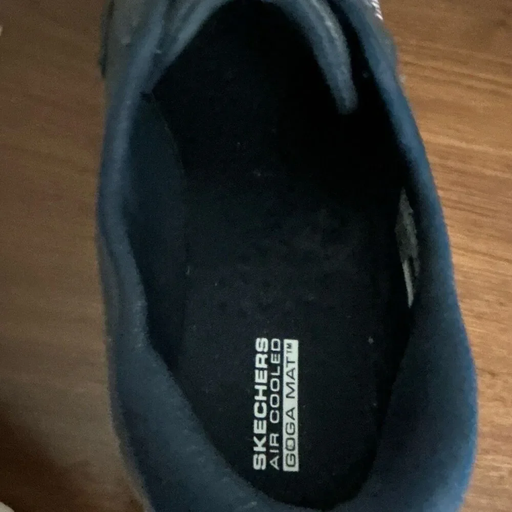 Skechers go goga