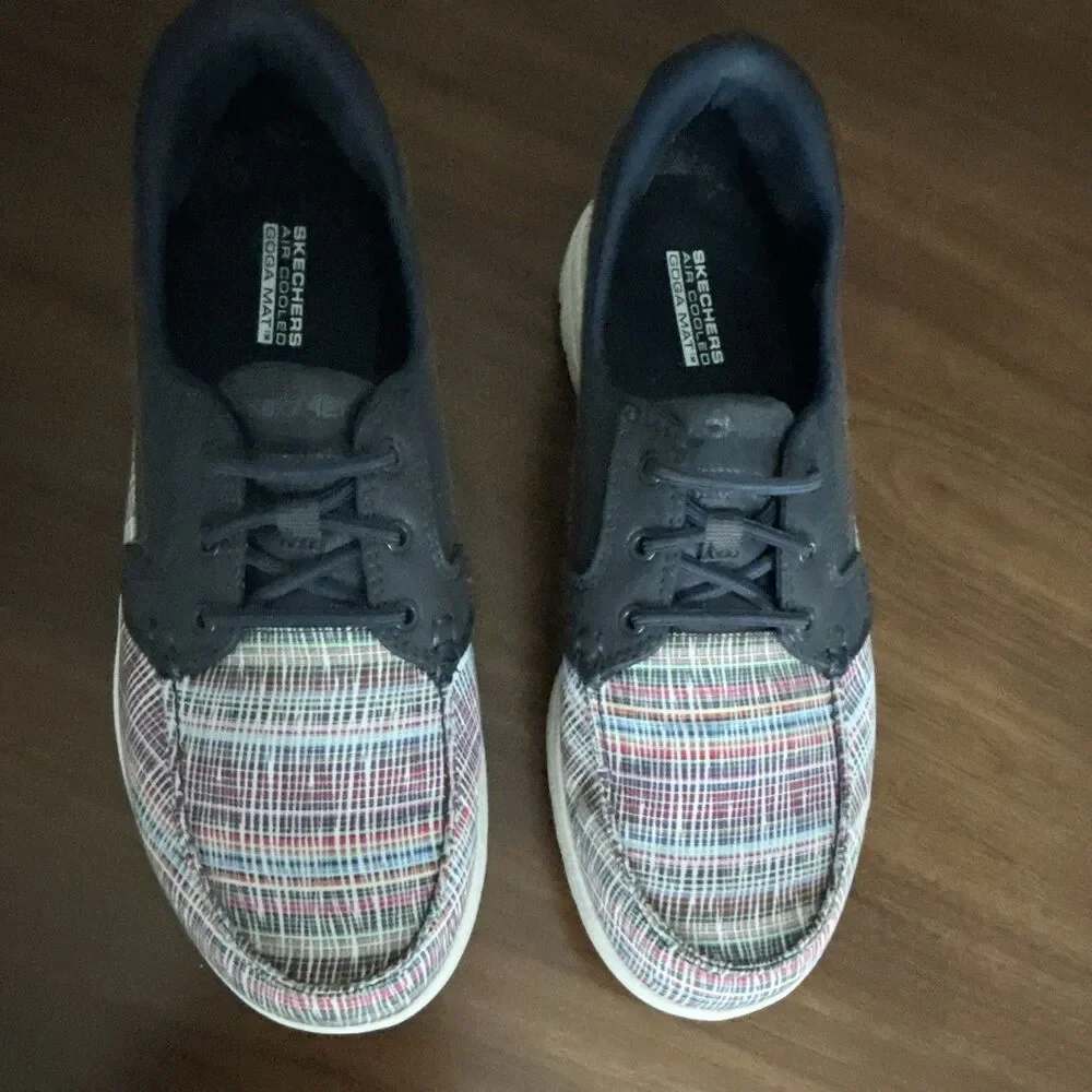 Skechers go goga