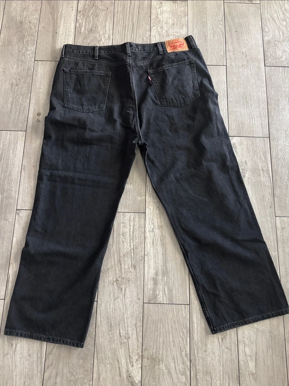 Levis relaxed straight