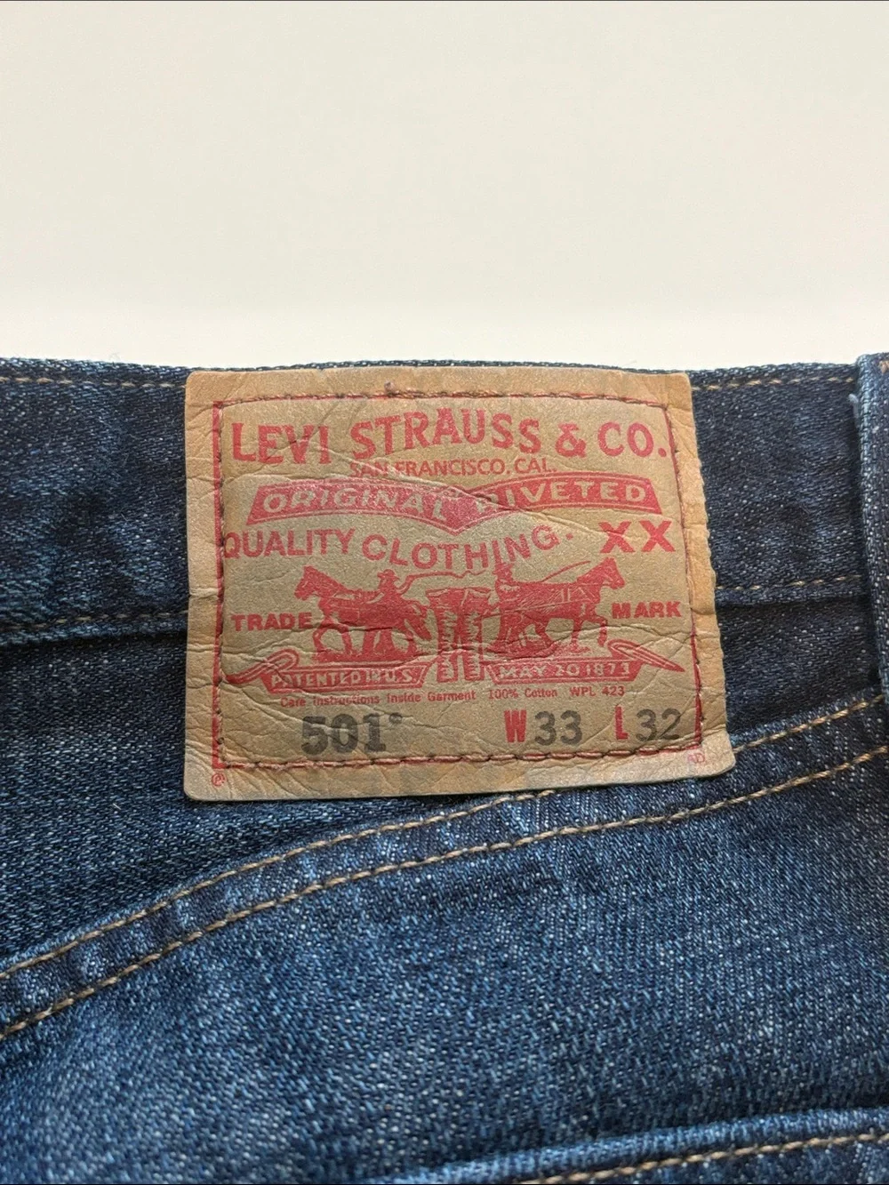 Levis straight leg