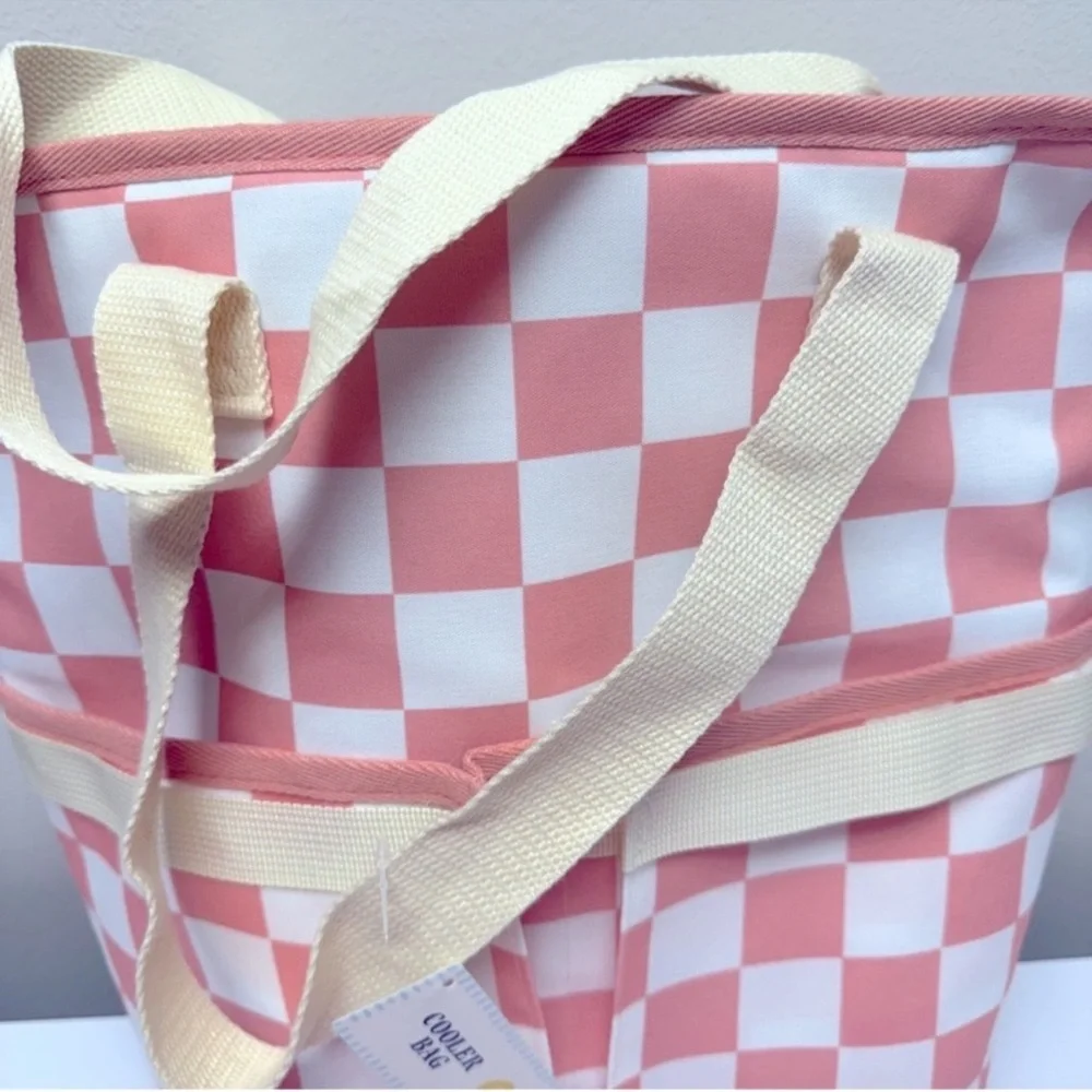 New Target Bullseye Playground Cooler Bag Checkered Pink and Cream Tote, Spring