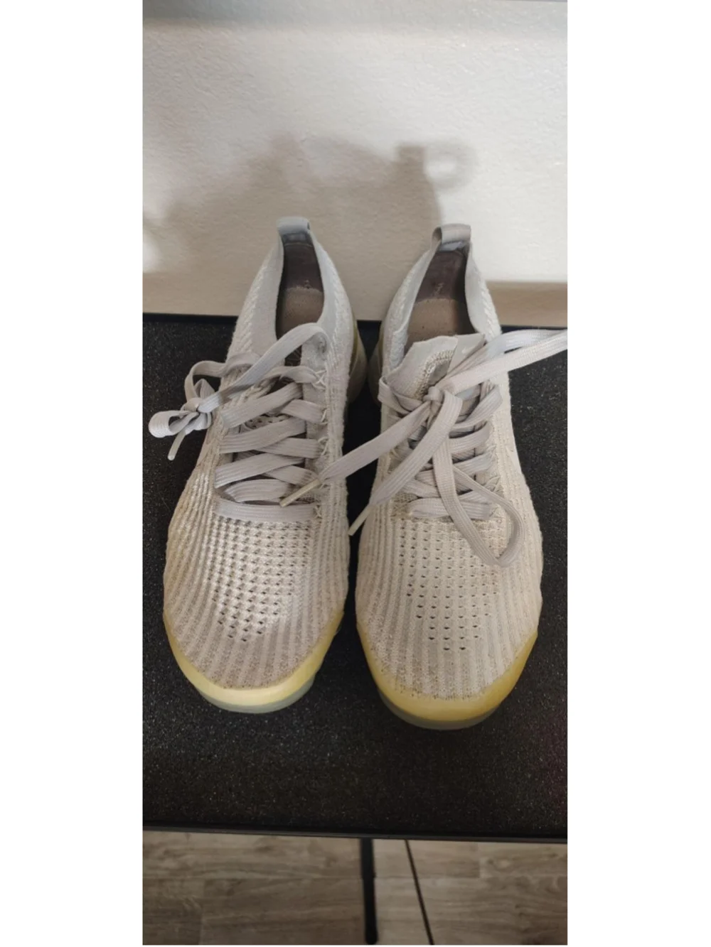 Nike pods lightweight smudges