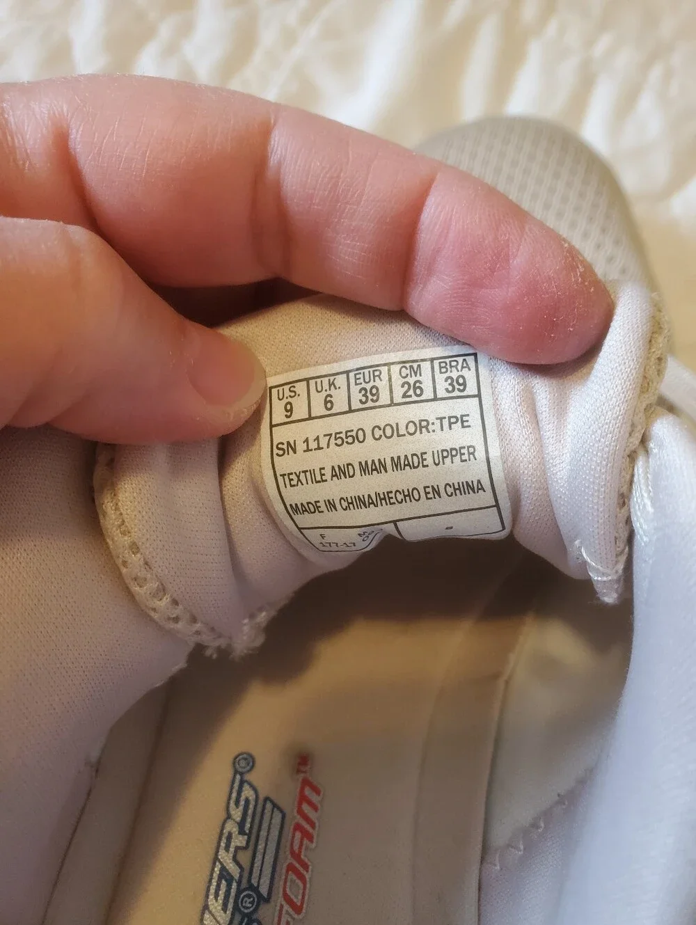 Skechers neutral light