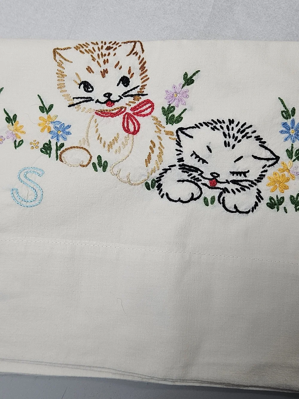 N/A pair embroidered