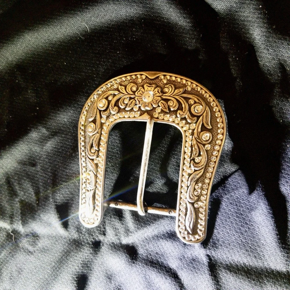 Western‎ Bling Belt Buckle Silver And Rhinestone Rodeo Country