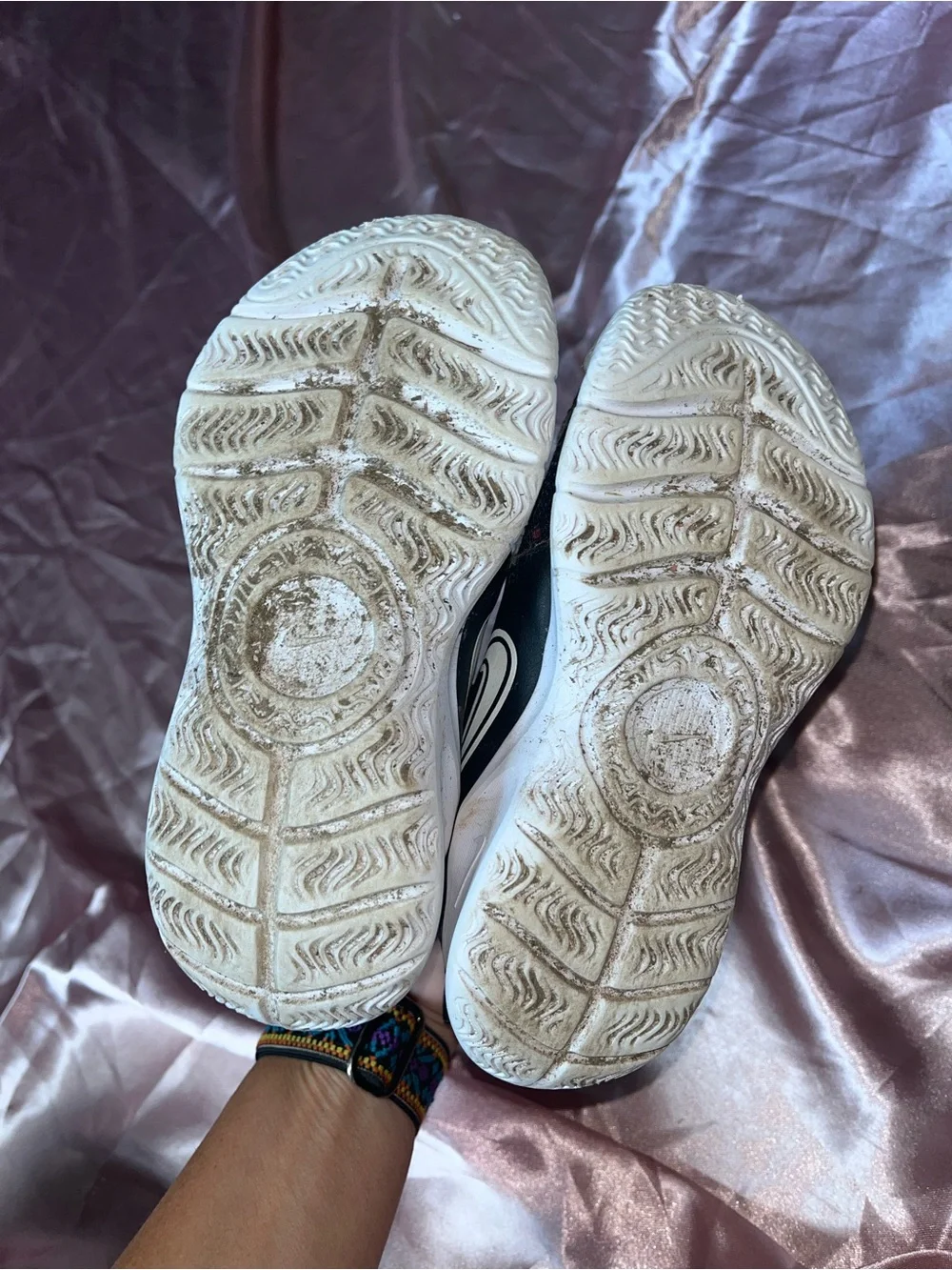 Nike easy pull