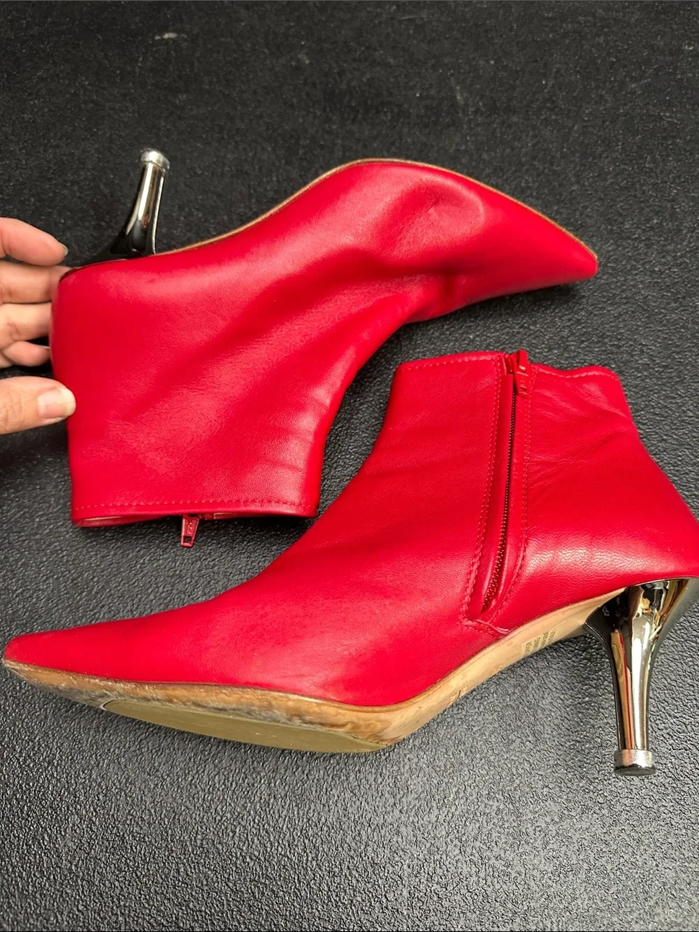 AGL Attilio Giusti Leombruni red leather ankle boots 38.5