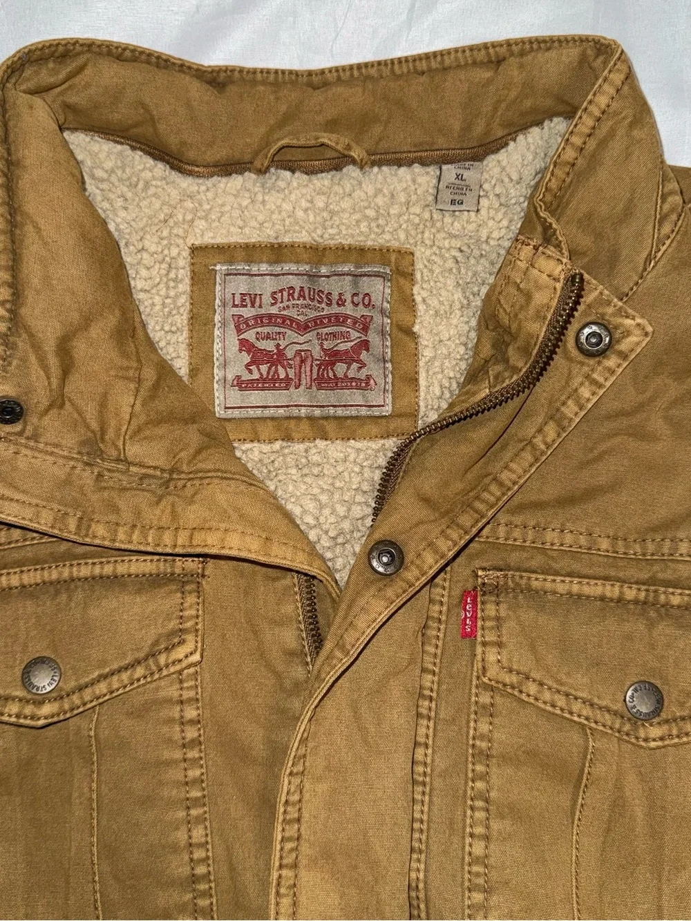 Levis levi military