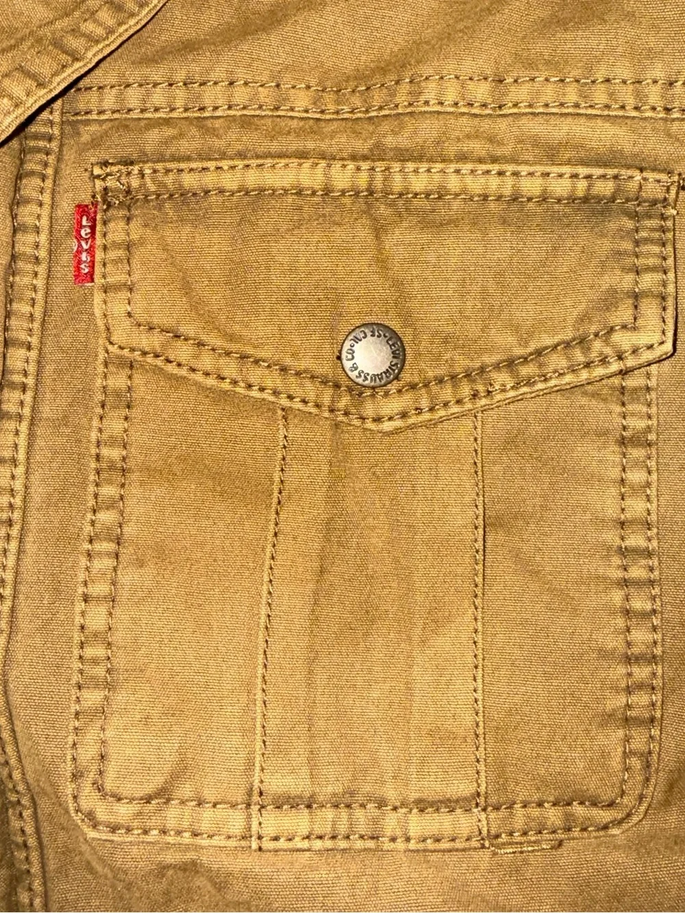 Levis levi military
