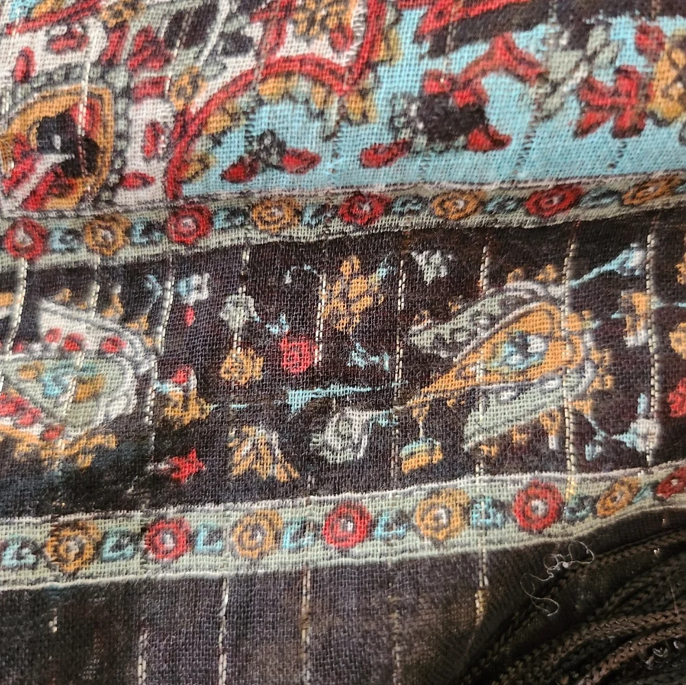 N/A colorful paisley
