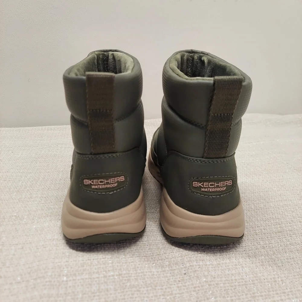 Skechers go joy