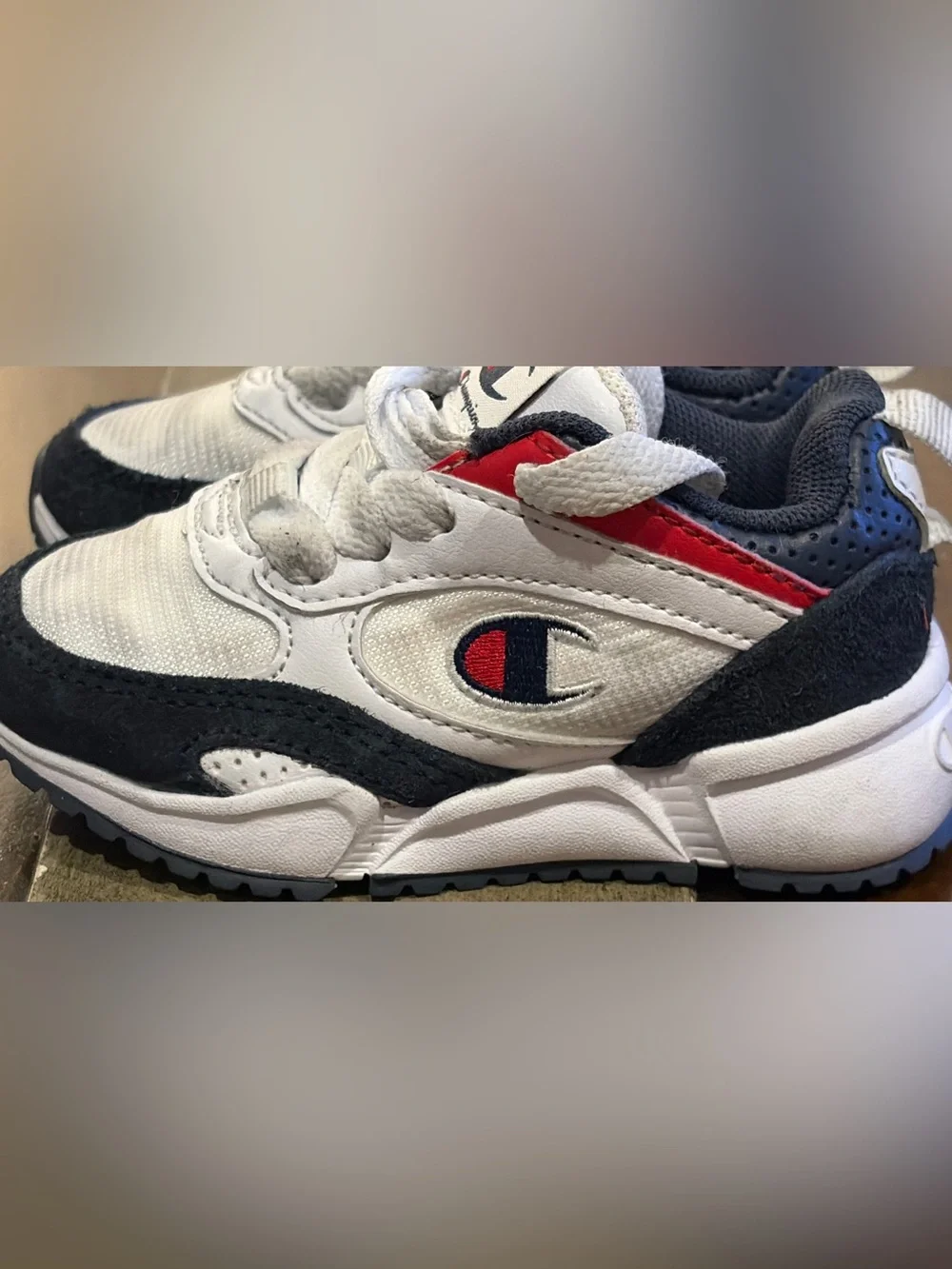 Champion retro shoes