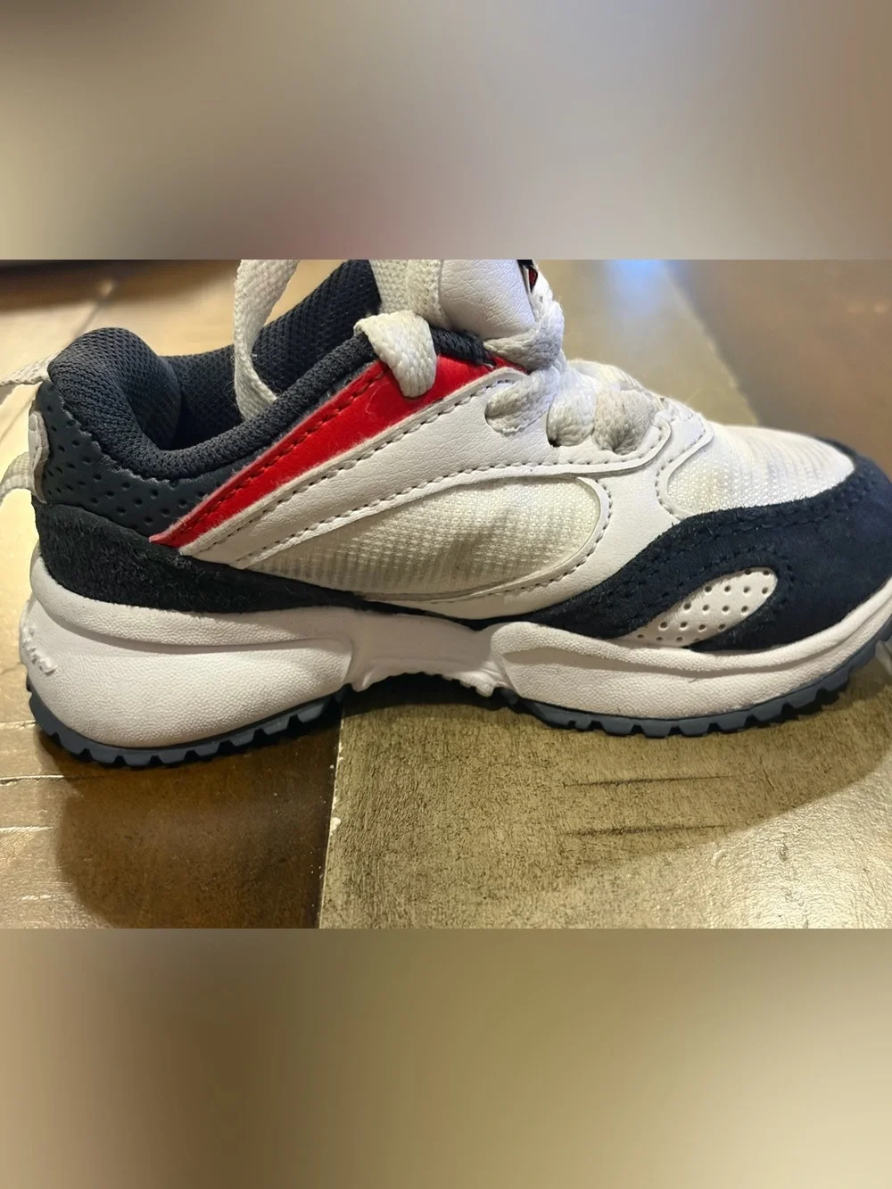 Champion retro shoes
