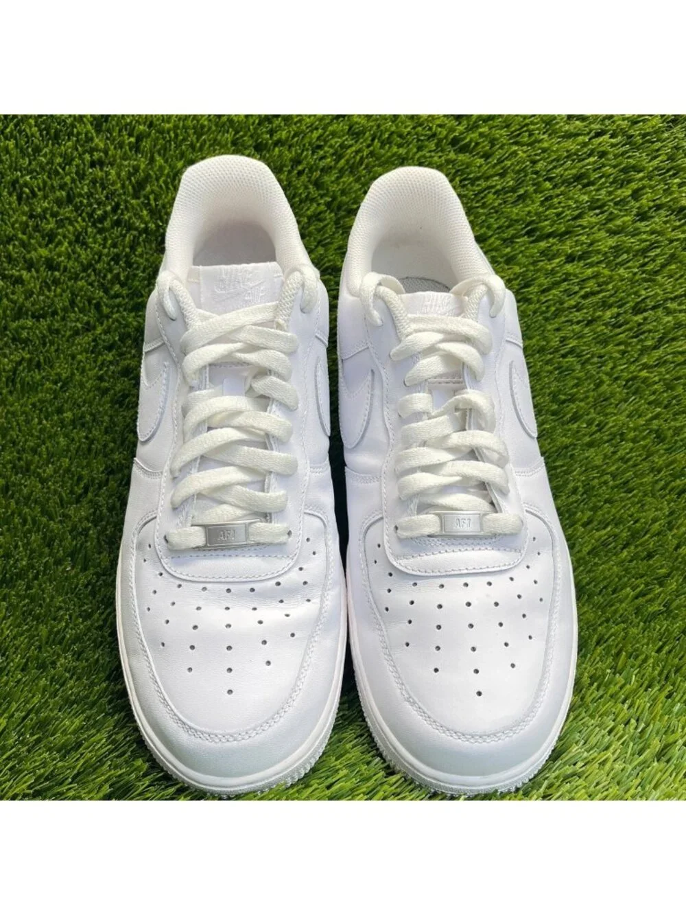 Nike please review