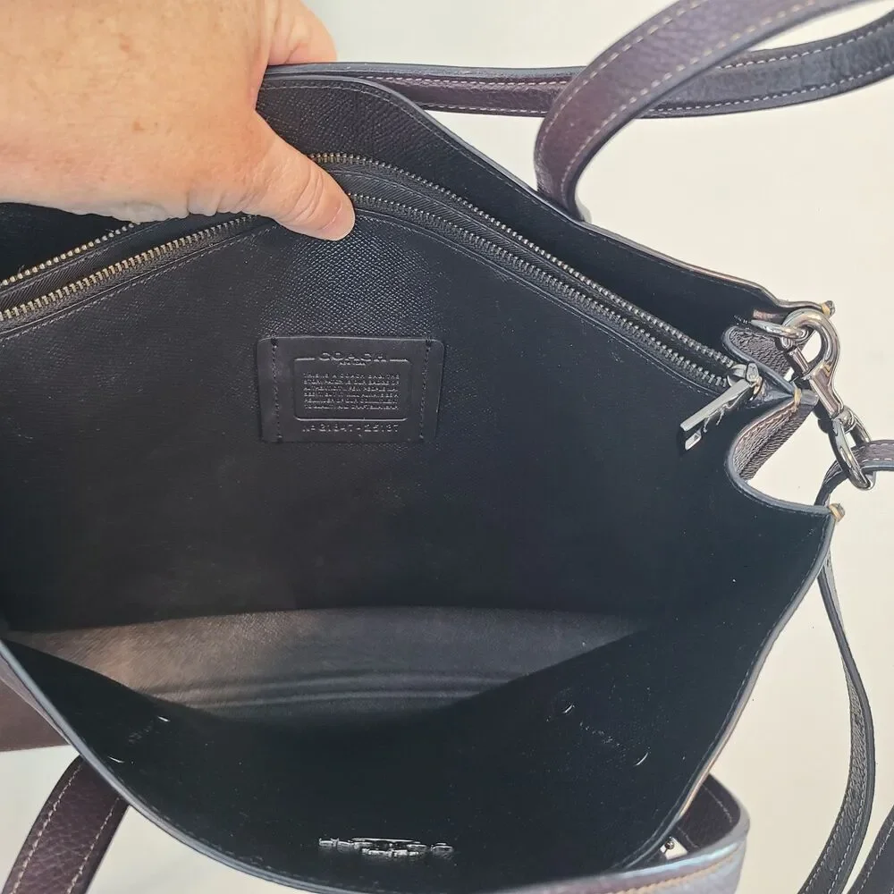 Coach charlie carryall