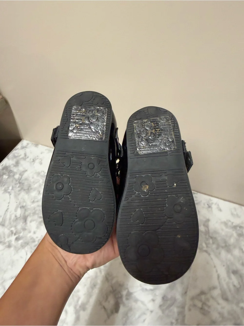 Owsor shiny black