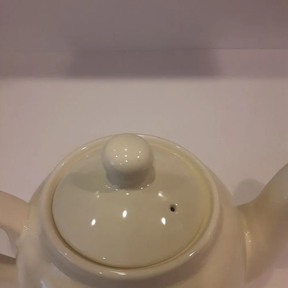 London Pottery add touch