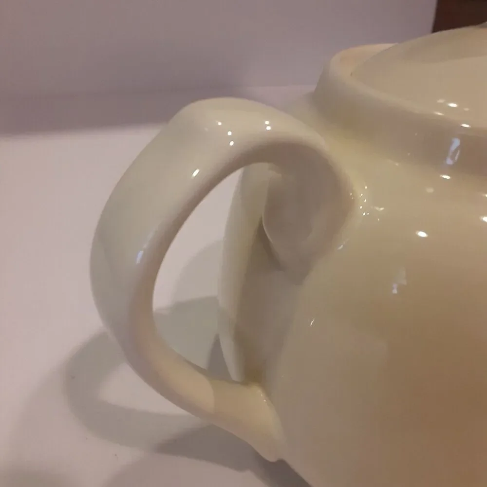 London Pottery add touch