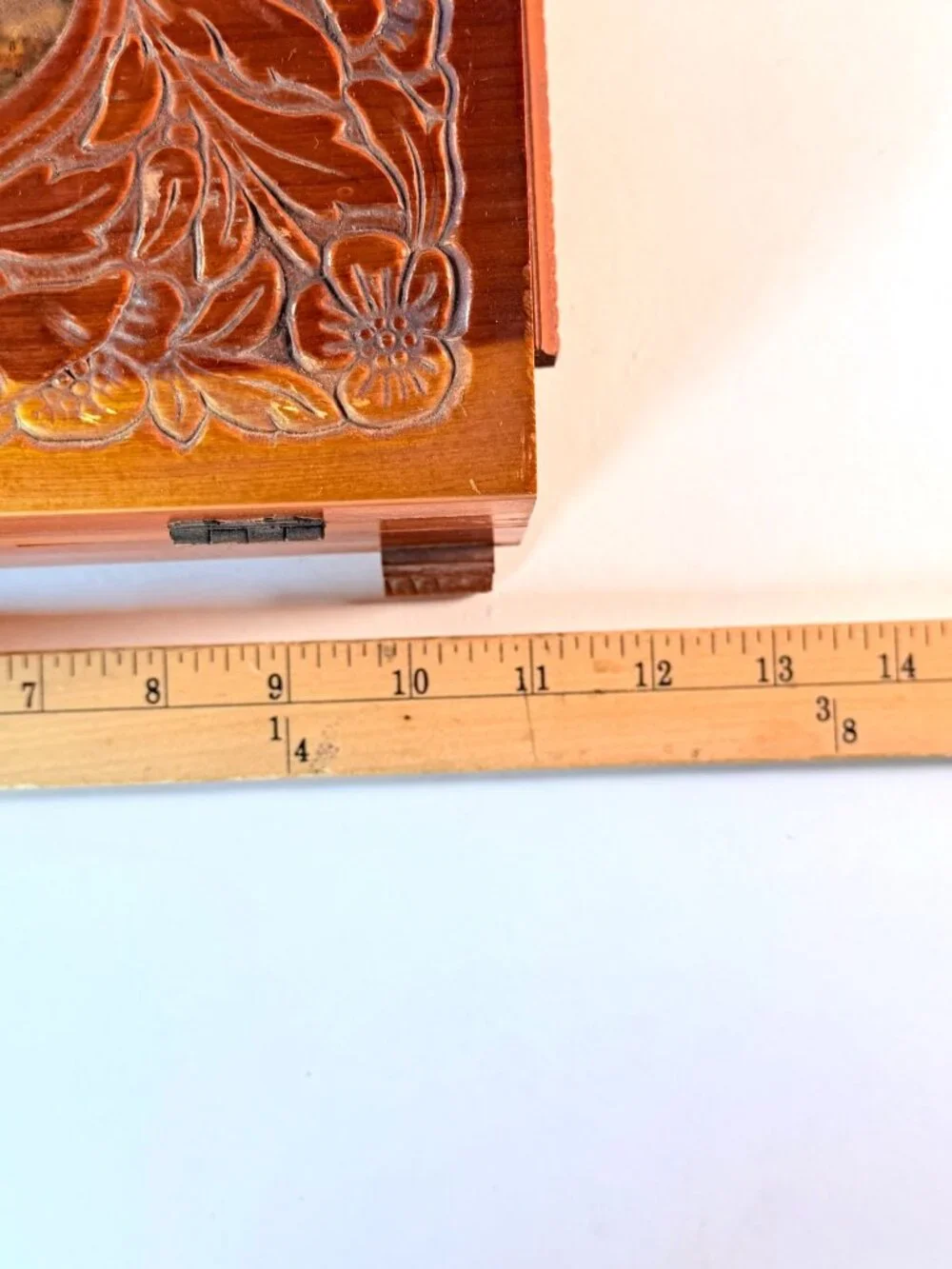 Unbranded sturdy 10” closure