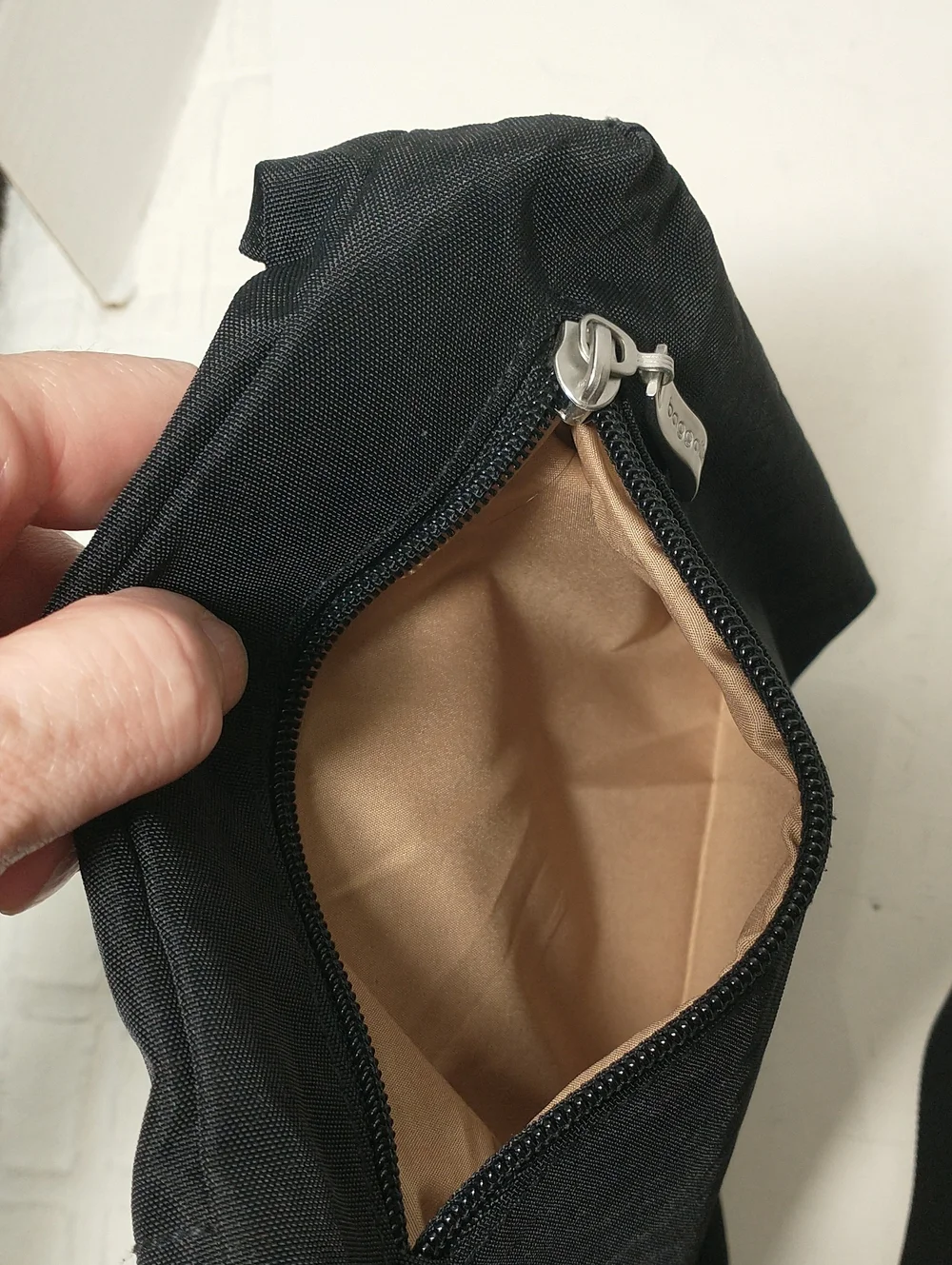 Baggallini preloved excellent