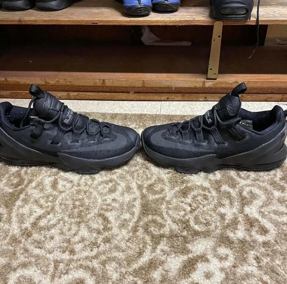 Nike LeBron Witness 4 Triple Black Basketball Shoes Size 8 Mens