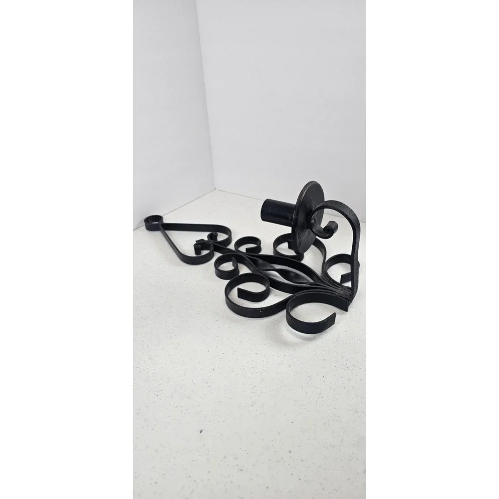 The Unbranded Brand vintage black