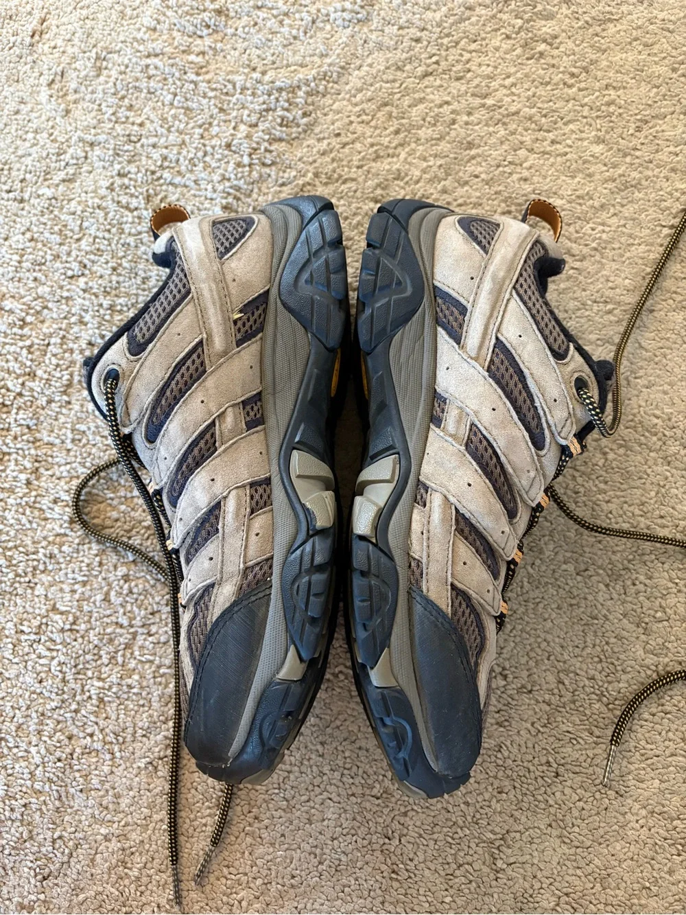 Merrell Moab 2 Men's Hiking Trail Shoes in Tan Size 9