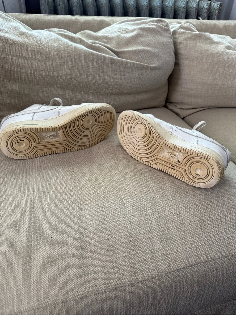 Vintage Nike White Leather Low-Top Sneakers