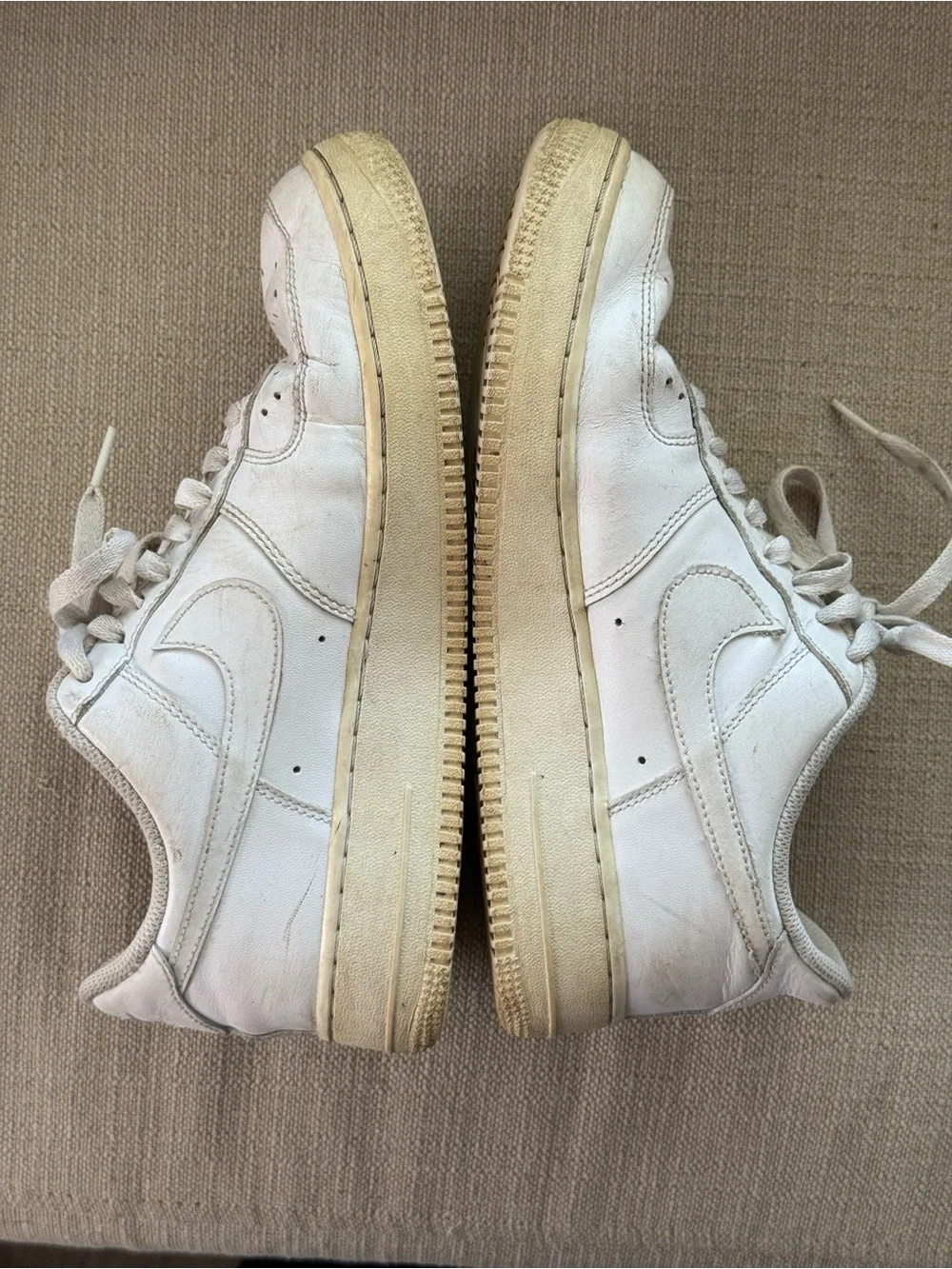 Vintage Nike White Leather Low-Top Sneakers