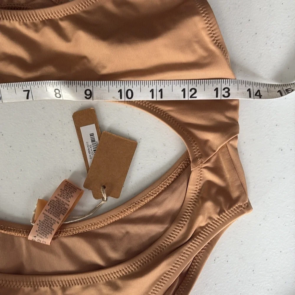 SKIMS nwt swim