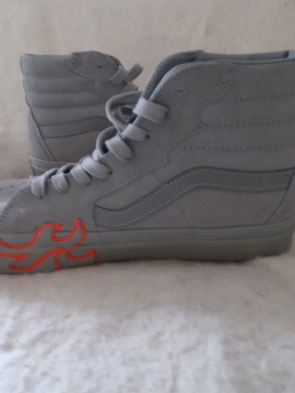 VANS Sk8 High Flame Grey Orange Suede Shoe Sneaker 10.5 Brand new Size 10 1/2