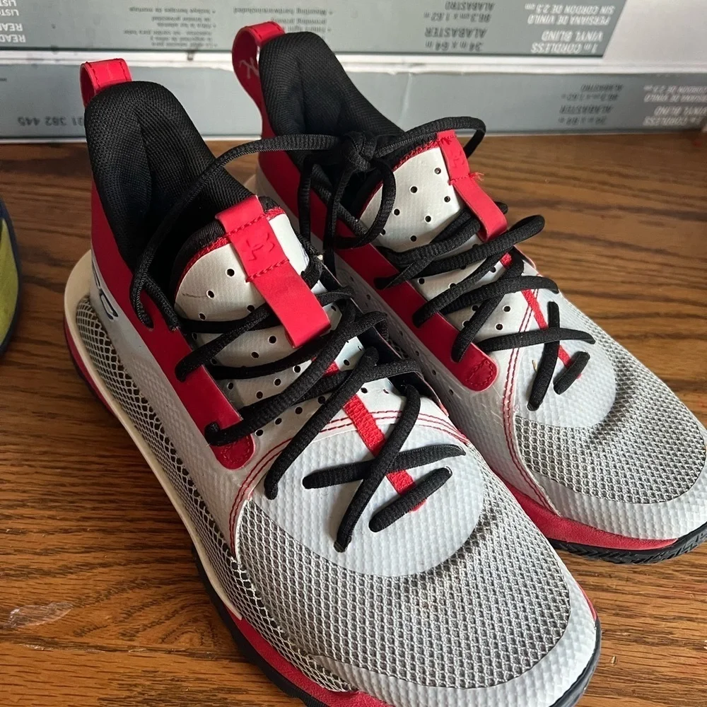 Under Armour preowned normal