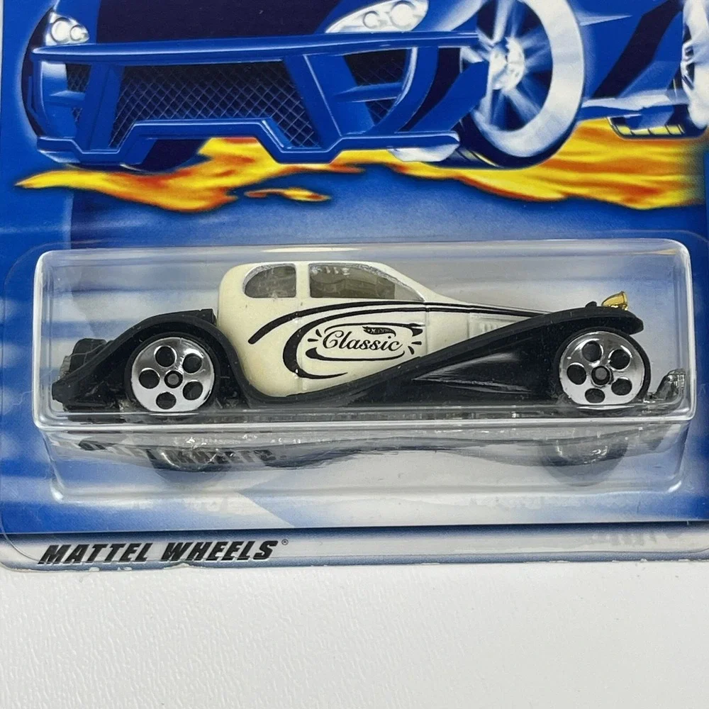 Hot Wheels 2001 hot pearl