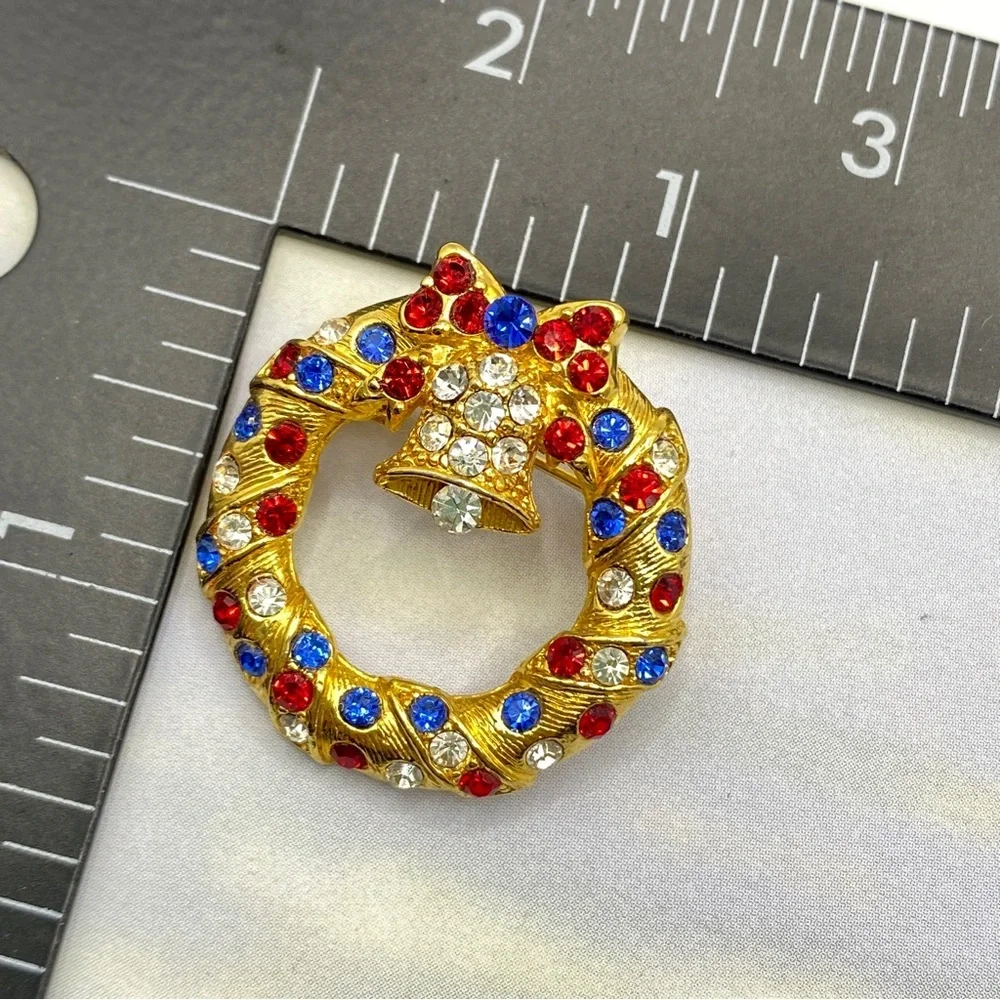 N/A goldtone christmas